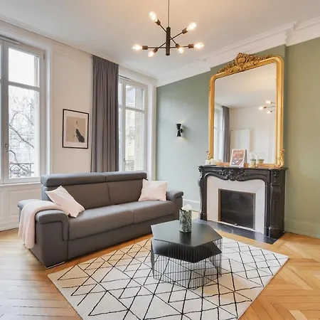 Апартаменты Le Manon ! Haussmannien - Centre Gare - Excelsior - 2 A 4 Pers *